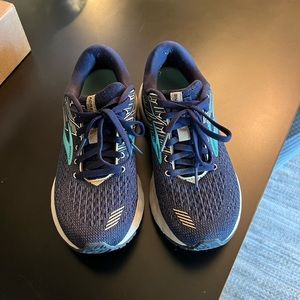 Brooks Adrenaline GTS 19 Road-Running Shoes size 6